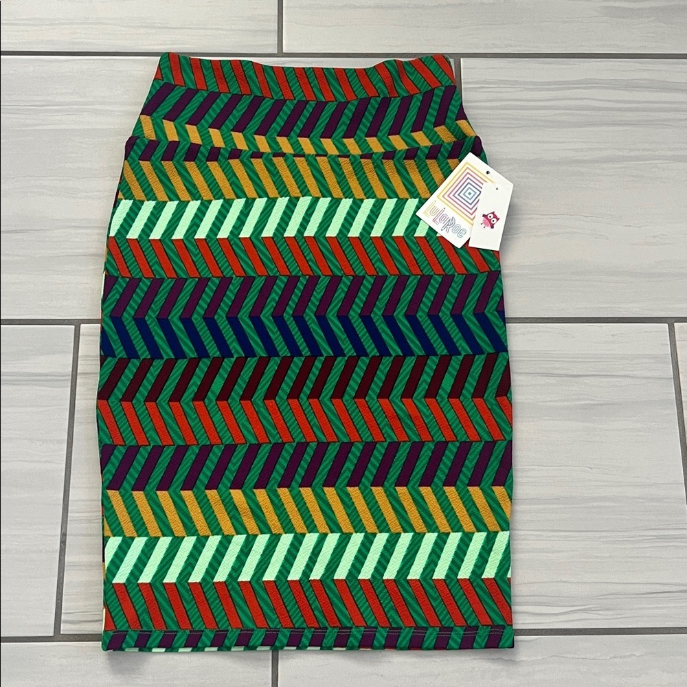 NWT LuLaRoe Cassie Green and Purple Chevron Stretchy Pencil Skirt - Size XS - Picture 2 of 9